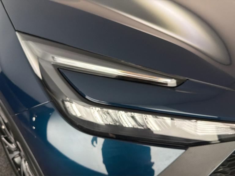 TOYOTA C-HR Photo bsapi-a80009686dfd278f1431bdaa94021d96d2062363.jpg
