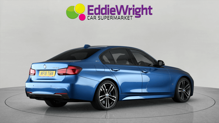 BMW 3 Series Photo bsapi-a8109704b39163100c6e9ea97058818b55aecd20.jpg