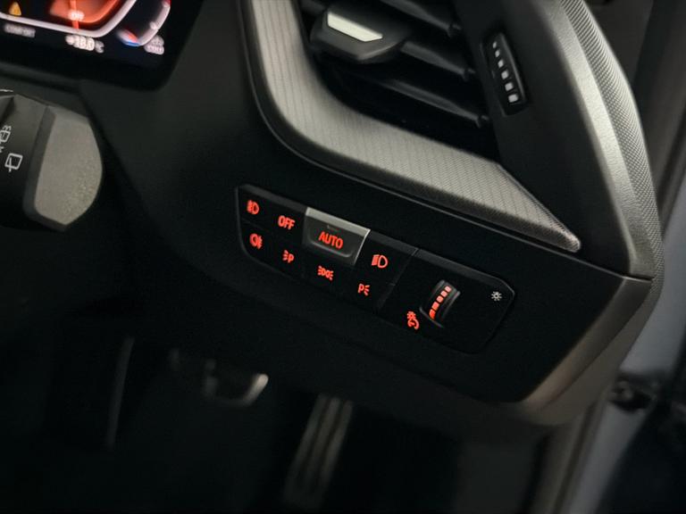 BMW 1 Series Photo bsapi-a82297ac3fb8348dc42b6e1991d80a4835fb3395.jpg
