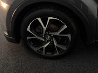 Toyota C-HR Photo 20