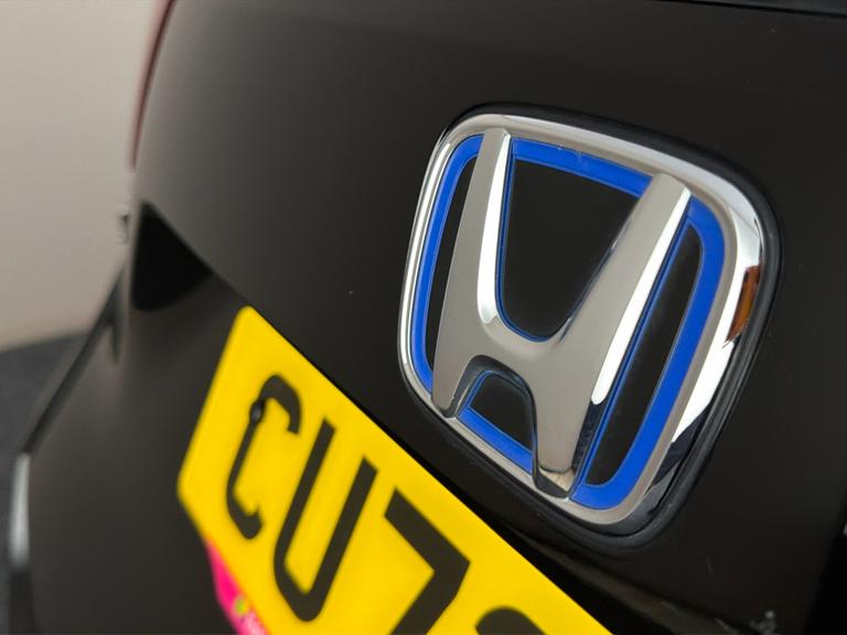 HONDA JAZZ Photo bsapi-a85c5ddc5a400aaa129da410be61b81d4cfbb595.jpg