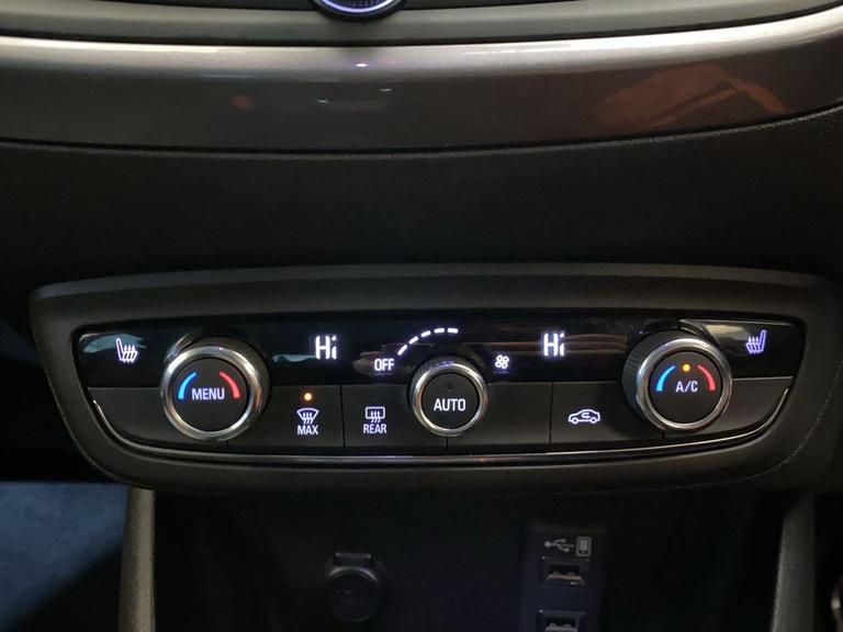 Vauxhall CROSSLAND Photo bsapi-a870d3f0c03fa99bae9c48e4dd55a5a3c762de94.jpg