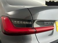 BMW 3 SERIES Photo 19