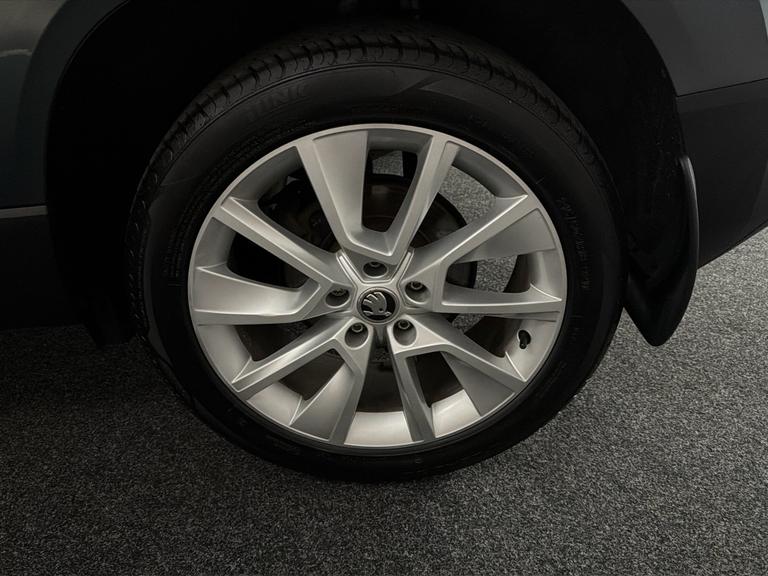 ŠKODA Karoq Photo bsapi-a9263760263e1c25f5ca0e8e3f35af9df18fc2b4.jpg