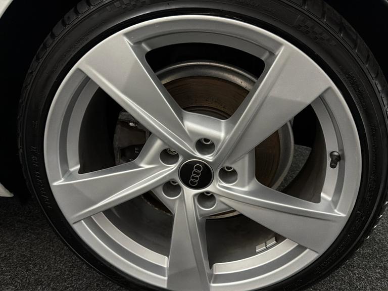 Audi A4 Photo bsapi-a9c47ecbc84b41ca8656d83771a7dc5269a6dc67.jpg
