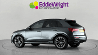 Audi Q3 Photo 2