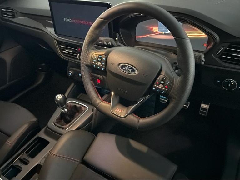Ford Focus Photo bsapi-ad786a94312e0ed4d4d469a482bd51e6c59792fb.jpg