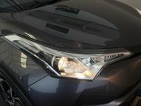 Toyota C-HR Photo 30