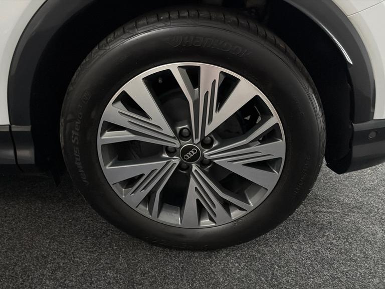 Audi Q4 E-Tron Photo bsapi-ae4a496140b1fb8ad1f38bc9945535fe400e4d5a.jpg