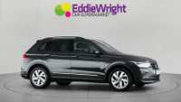 VOLKSWAGEN Tiguan Photo 8