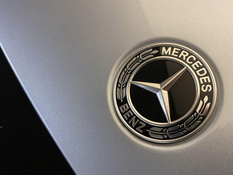 MERCEDES-BENZ EQE Photo bsapi-aed0e1839031b4814a57de4b2422b763def7dfa3.jpg