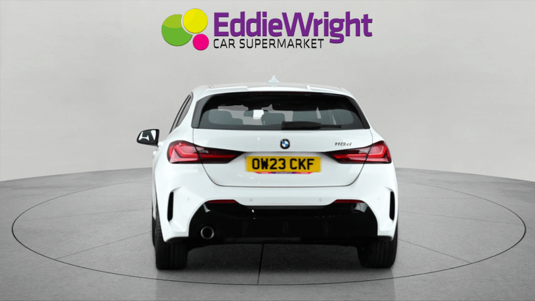BMW 1 Series Photo bsapi-afce3a19ea448f71330277ccb34ee863cdc743e3.jpg