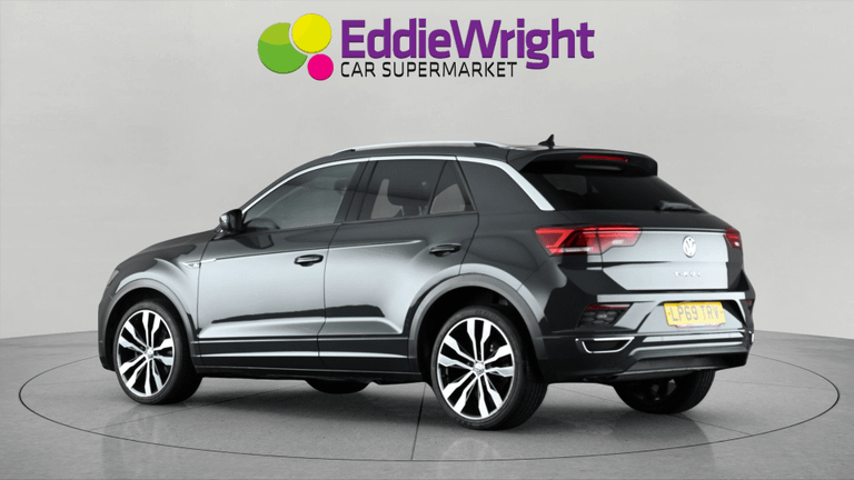 VOLKSWAGEN T-Roc Photo bsapi-afea9bb21098d3e72108f0901eae425ebf08ff01.jpg