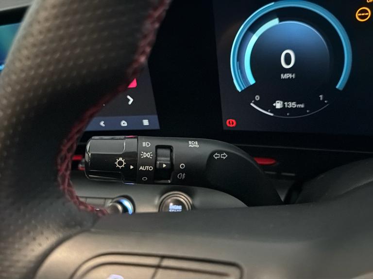 HYUNDAI KONA Photo bsapi-b027139ef4a009e754cadab69d1a4662f14226d9.jpg