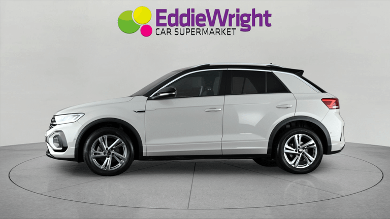 VOLKSWAGEN T-ROC Photo bsapi-b0d94212c75d8789888f6001e0bcc9735e7953c8.jpg