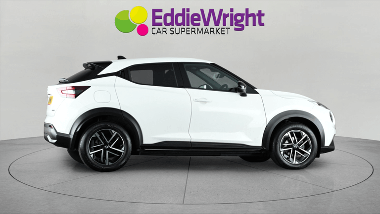NISSAN Juke Photo bsapi-b1897d55a7036469a51f9c46ff5b5a0aad921d52.jpg