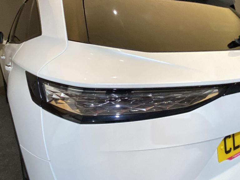 DS AUTOMOBILES DS 7 Photo bsapi-b1a31cdeee2353508a6ead249224841c981112d6.jpg