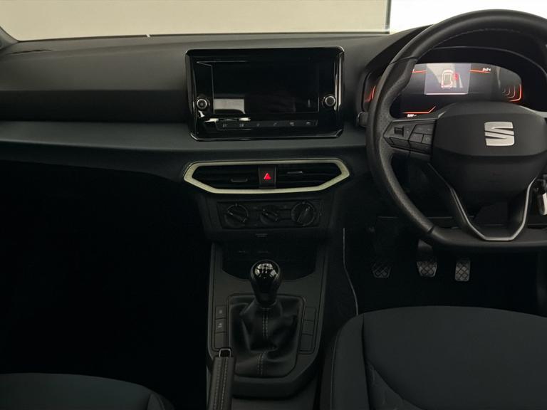 SEAT ARONA Photo bsapi-b22597145307cf2dca36b02b06964370f9b949f5.jpg
