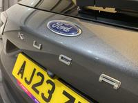 Ford KUGA Photo 18