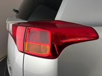 TOYOTA Rav4 Photo 23