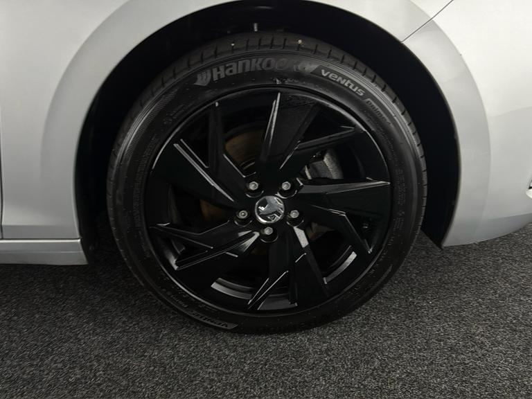 VAUXHALL ASTRA Photo bsapi-b2420d79b5b238b33042ce27a29d24844aa5c892.jpg