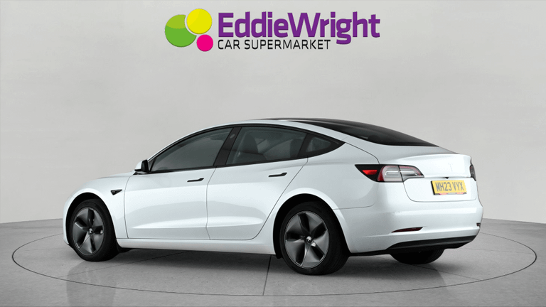 TESLA Model 3 Photo bsapi-b2c36e59ac5e3a62ee6d3ba2d7dcec1056fef9c9.jpg