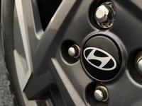HYUNDAI BAYON Photo 24