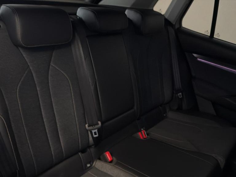 ŠKODA ELROQ Photo bsapi-b2d2a40f9f696dff3ae2ec41bebca8593a82e780.jpg