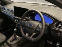 FORD FOCUS Photo 3