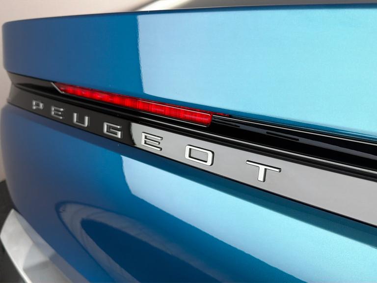 Peugeot 3008 Photo bsapi-b30b75518bce4520be9489e0adb0e81297fe06bc.jpg