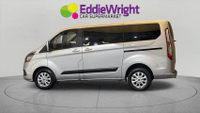 FORD TOURNEO CUSTOM Photo 2