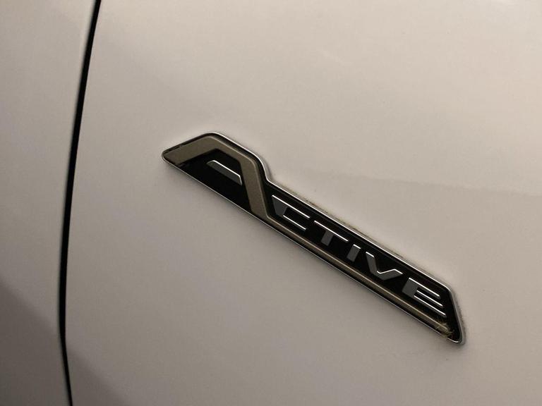 FORD FIESTA Photo bsapi-b33be59ed68196e3a7a532157833b5c793459c33.jpg