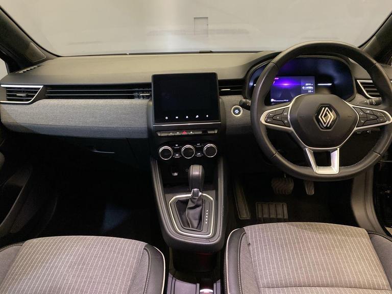 RENAULT CLIO Photo bsapi-b3b2758f31291b4c5749339adb9b891ca2d48ed1.jpg