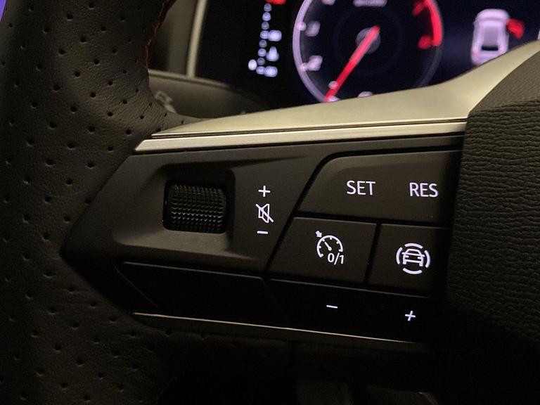 SEAT IBIZA Photo bsapi-b3d4043aaed458dabe38efe340b0a53a1c2b631e.jpg