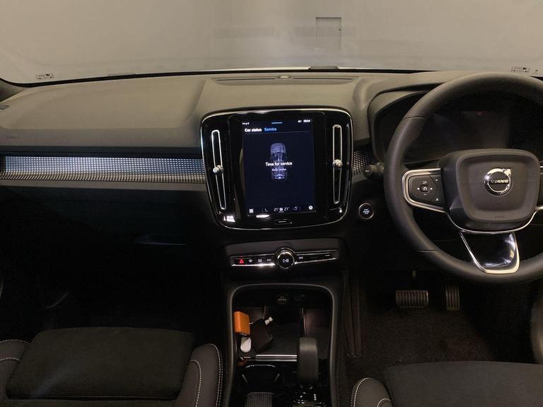 VOLVO XC40 Photo bsapi-b3e54283c1c37a28dd5e8efc40d2d4e01a1c4e09.jpg
