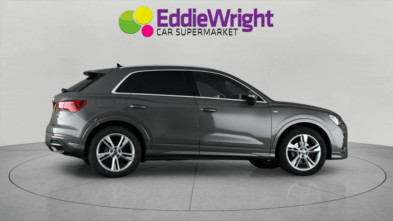 Audi Q3 Photo bsapi-b451da5ef95eb4353895ed9f0618b40687bd521a.jpg