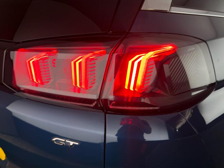 PEUGEOT 5008 Photo bsapi-b46b9e3e932cb81f0cd76198c83bebf805728c82.jpg