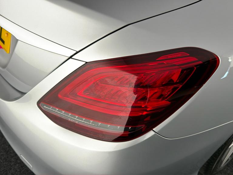 MERCEDES-BENZ C Class Photo bsapi-b4bbc0ac6513e86c96dd214528d53332478186fd.jpg