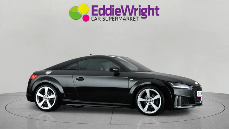 AUDI Tt Photo bsapi-b4bf7bba18036597be2174964fb2f87d67276f42.jpg