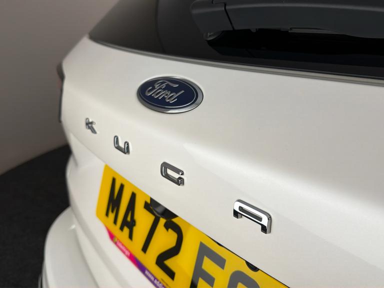 FORD Kuga Photo bsapi-b608791b65fd390c8c8b4cb93c22e9ab0ace3a84.jpg