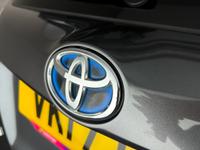 TOYOTA RAV4 Photo 24