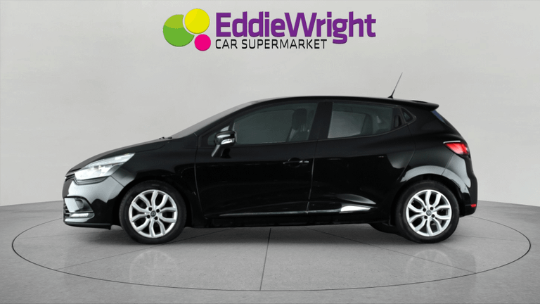 RENAULT Clio Photo bsapi-b6448df330b0260923a4f85207d0b103a96acbfe.jpg