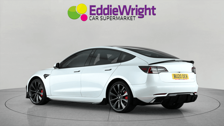 TESLA Model 3 Photo bsapi-b648b49dc5a020059284b9c13965dba6afd1ad39.jpg
