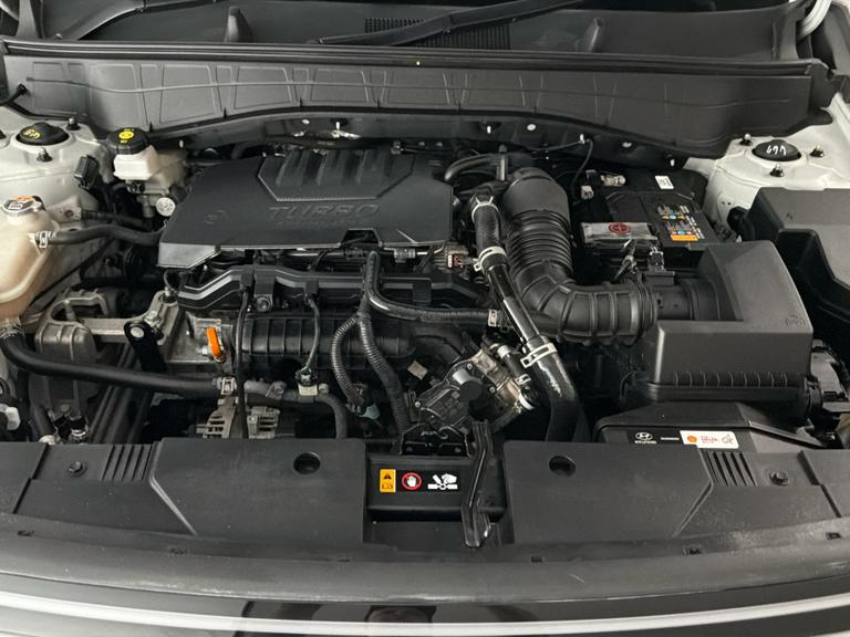 HYUNDAI Kona Photo bsapi-b692a5fd46e9f5aea04818d93f814b22401c1677.jpg