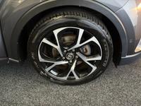 Toyota C-HR Photo 8
