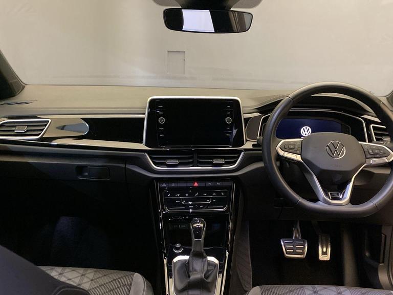 Volkswagen T-ROC Photo bsapi-b73621e66ee7f235e9eb83ad8adf3c55f221c2c4.jpg