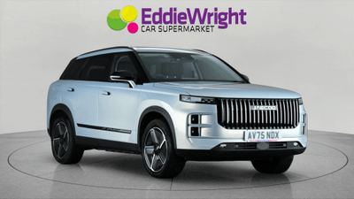 Used 2025 JAECOO 7 1.5T 204 Bhp SHS 18.3KWH LUXURY SUV (NQ) Silver at Eddie Wright Car Supermarket