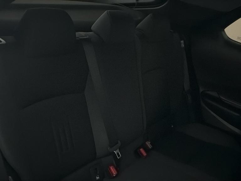 TOYOTA C-HR Photo bsapi-b7ef03a0ce8e6c934248a97f6fac5f1a0514109c.jpg