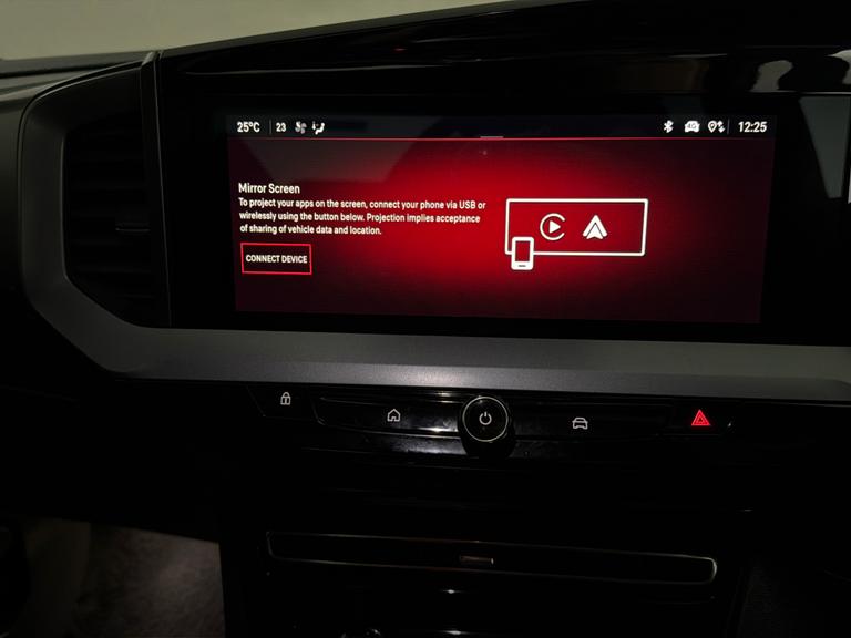 Vauxhall Mokka Photo bsapi-b88f333e2e5ce60e6daa6e5438865b69add931eb.jpg