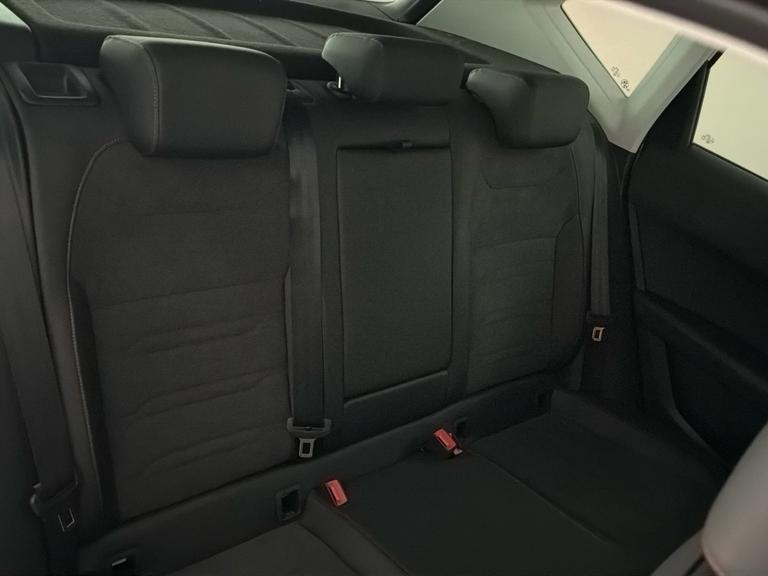 SEAT ATECA Photo bsapi-b8ac8857841e666cd62479b31f5279c26a59f1dc.jpg